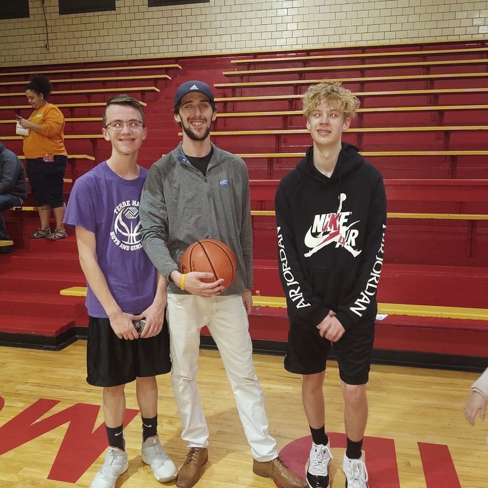 Meet your Posher, Justin